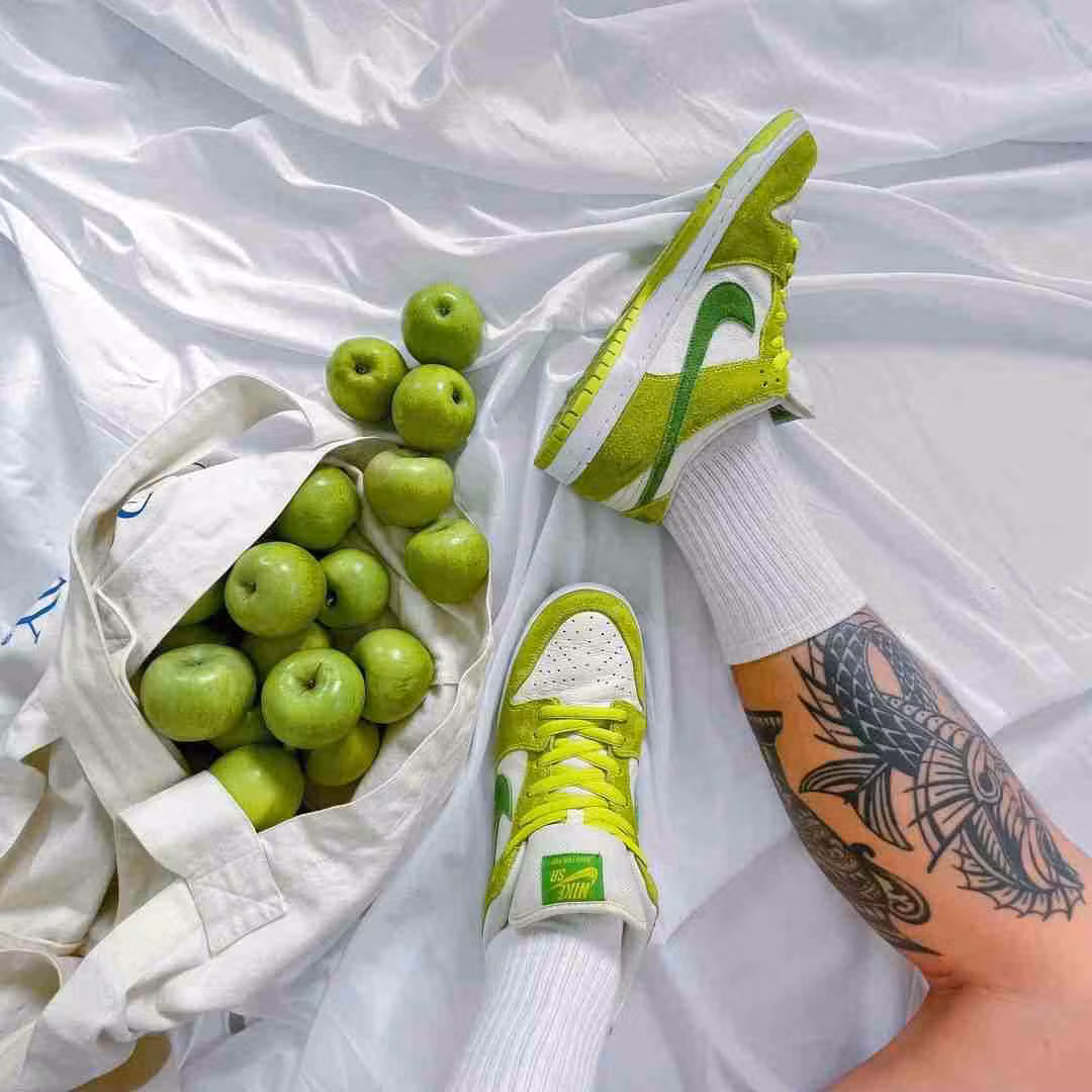 Nike SB Dunk Low 'Green Apple' DM0807-300 Nike SB Dunk Low 'Green Apple' DM0807-300